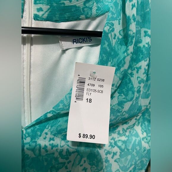 Elegant Teal Patterned Dress new with tags Ricki’s - Picture 4 of 5